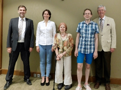 von links nach rechts: Dr. Daniel Didt, Marie Eggeling, Dr. Gabriele Knoll, Dominik Kettel und Helmut Ortmann (es fehlt Waltraud Grüning)