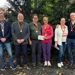 Das Podest (von links: Andreas Blaschko, Marian Mrukwa, Uwe Breusch, Claudia Nierstenhöfer, Gesine Nieten, Ingo Nieten)