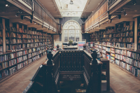 Bibliothek - Autor pixabay - Foundry